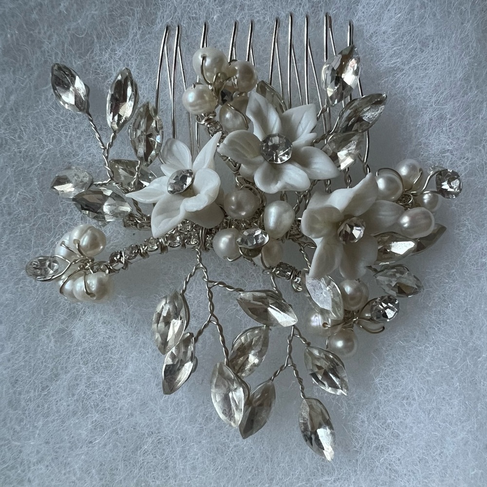David’s Bridal hair comb
